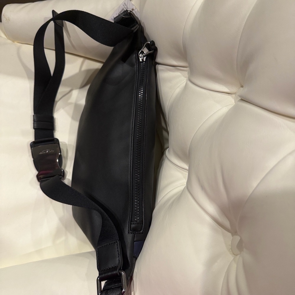 NWT Large Coach Warren Colorblock Leather and Signature Canvas Belt Bag - Picture 12 of 16